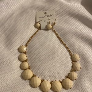 Yellow necklace sit earring never worn